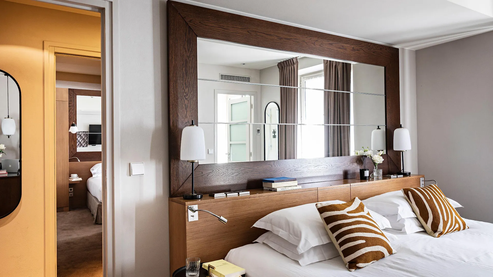 Holiday Inn Paris Palais De L'Elysee By Ihg Frankreich