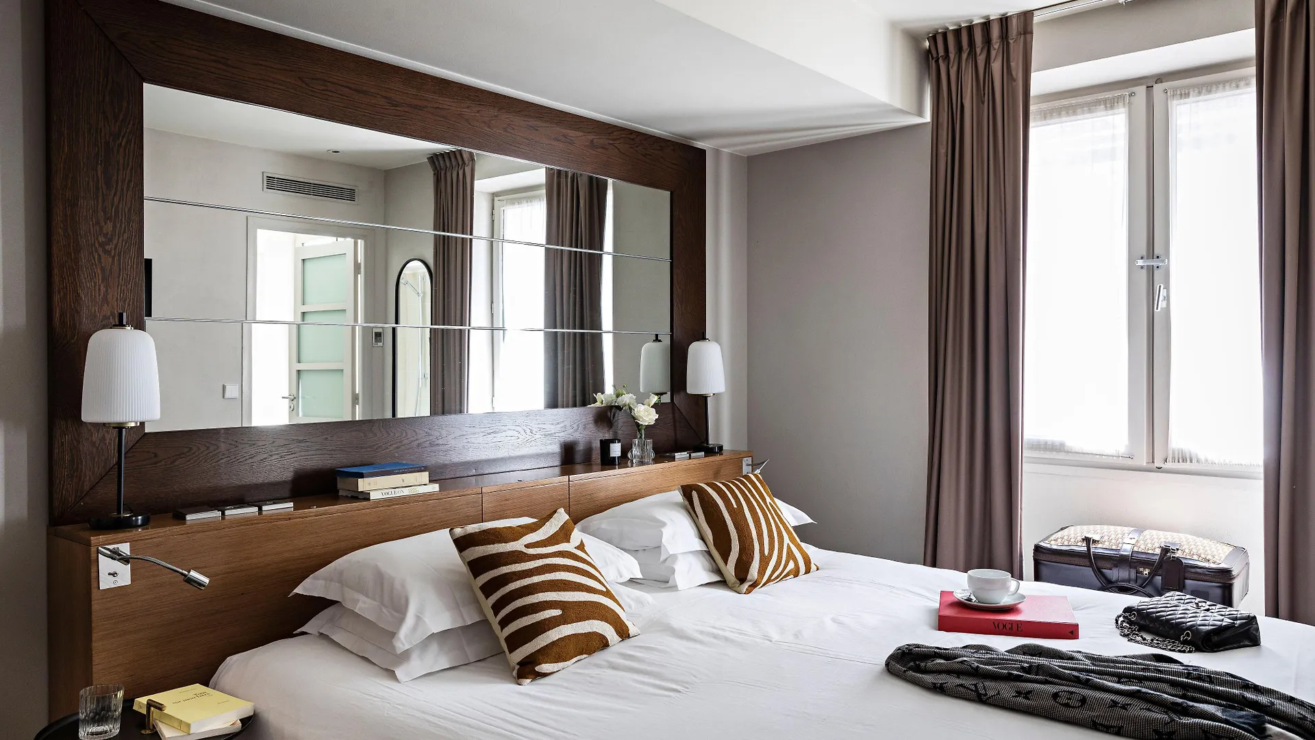 Holiday Inn Paris Palais De L'Elysee By Ihg Hotel