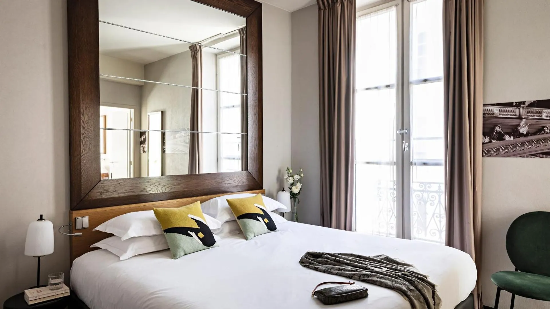 **** Hotel Holiday Inn Paris Palais De L'Elysee By Ihg Frankreich